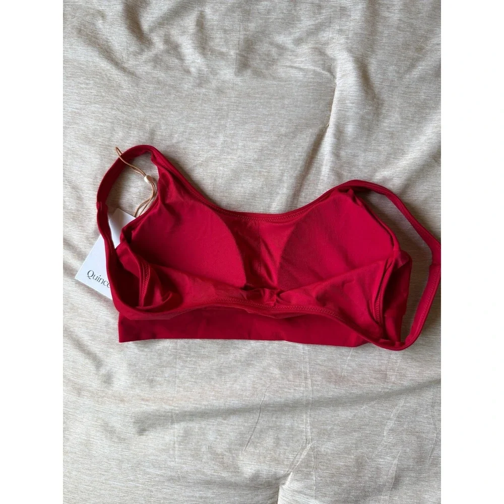 quince italian tank bikini top swimsuit in cherry red, women size medium